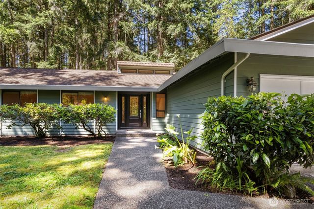 1740 NW Marmot Circle, Silverdale, WA 98383
