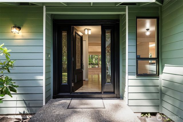 1740 NW Marmot Circle, Silverdale, WA 98383