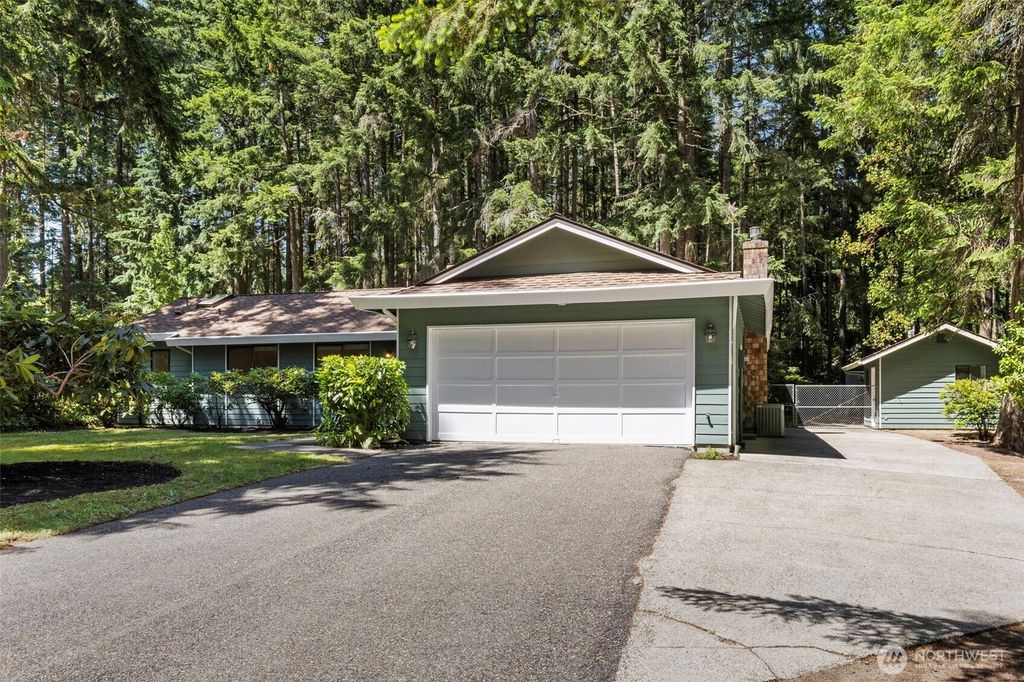 1740 NW Marmot Circle, Silverdale, WA 98383