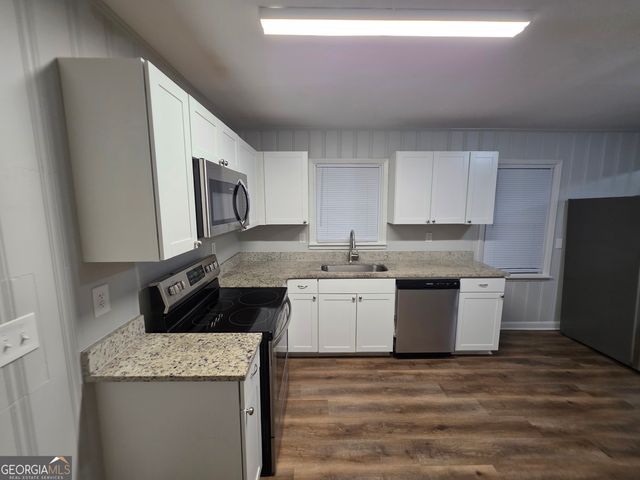 1214 S Broad St, Monroe, GA 30655