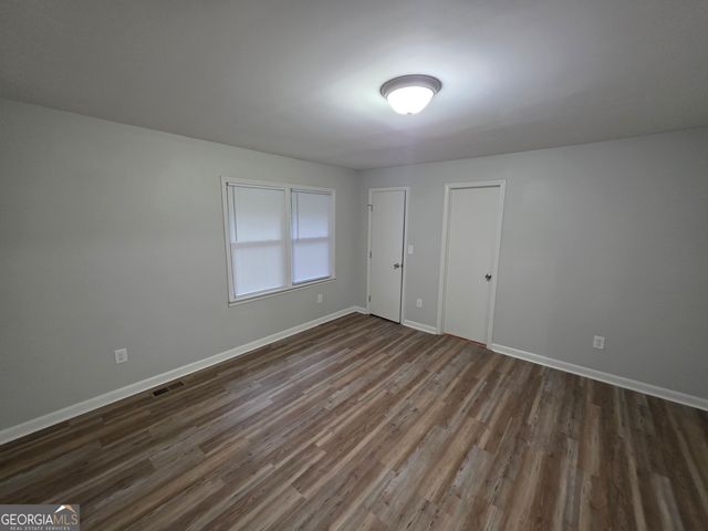 1214 S Broad St, Monroe, GA 30655