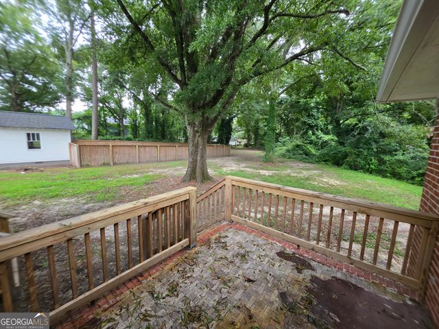 1214 S Broad St, Monroe, GA 30655