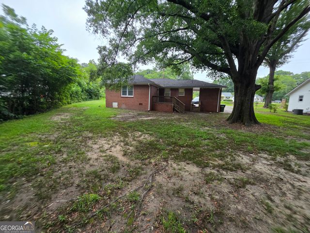 1214 S Broad St, Monroe, GA 30655