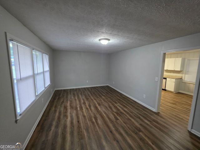 1214 S Broad St, Monroe, GA 30655