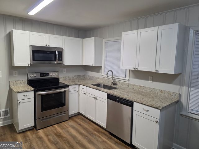 1214 S Broad St, Monroe, GA 30655