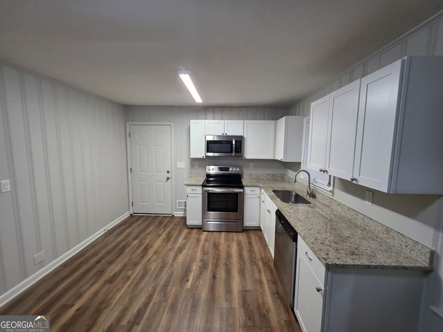 1214 S Broad St, Monroe, GA 30655