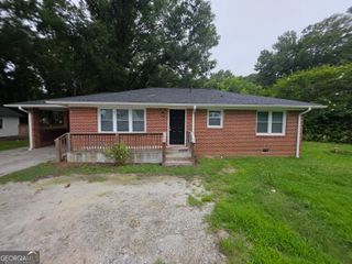 1214 S Broad St, Monroe, GA 30655