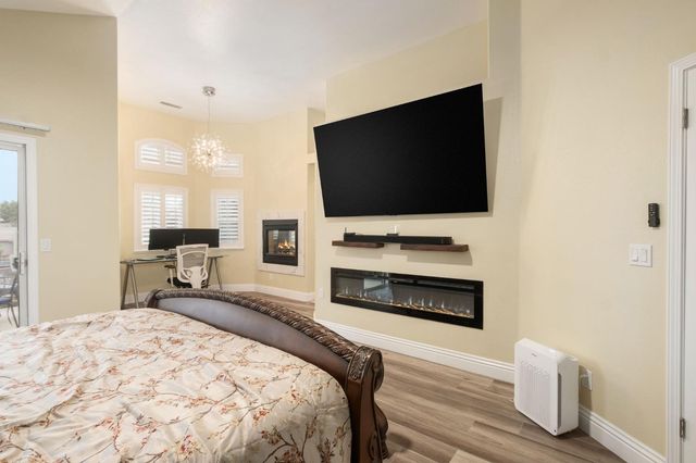 7568 N Hanna Avenue, Fresno, CA 93722