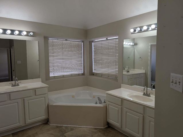 3123 Bay Creek Drive, Dickinson, TX 77539