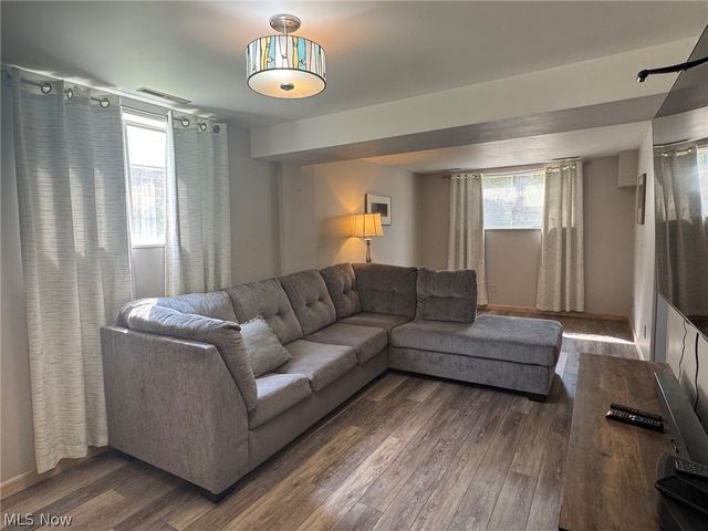 711 E Montgomery Street, Marietta, OH 45750