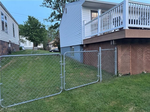 711 E Montgomery Street, Marietta, OH 45750