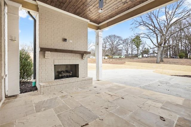 216 Suwanee Avenue, Suwanee, GA 30024