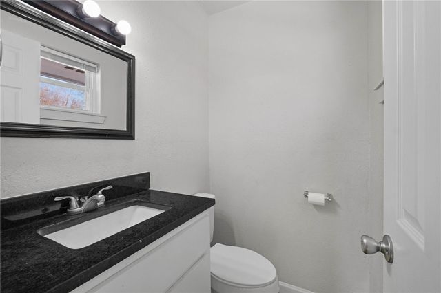 966 W Sycamore Street, Fayetteville, AR 72703