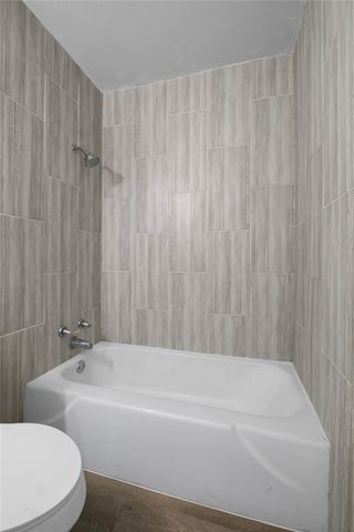 966 W Sycamore Street, Fayetteville, AR 72703