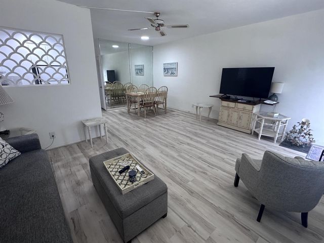 1960 NE 1st Street Unit 7d, Deerfield Beach, FL 33441