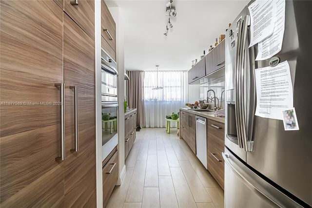 290 174th St 1709, Sunny Isles Beach, FL 33160