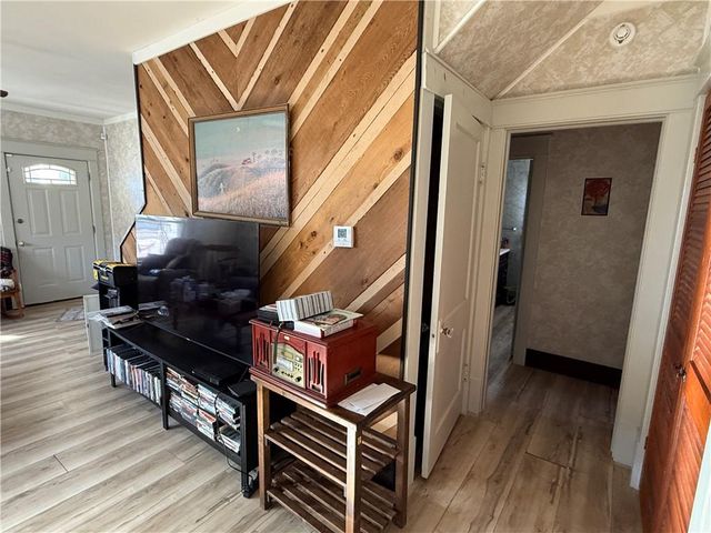 1314 W 5th Street, Coffeyville, KS 67337