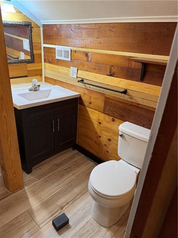 1314 W 5th Street, Coffeyville, KS 67337