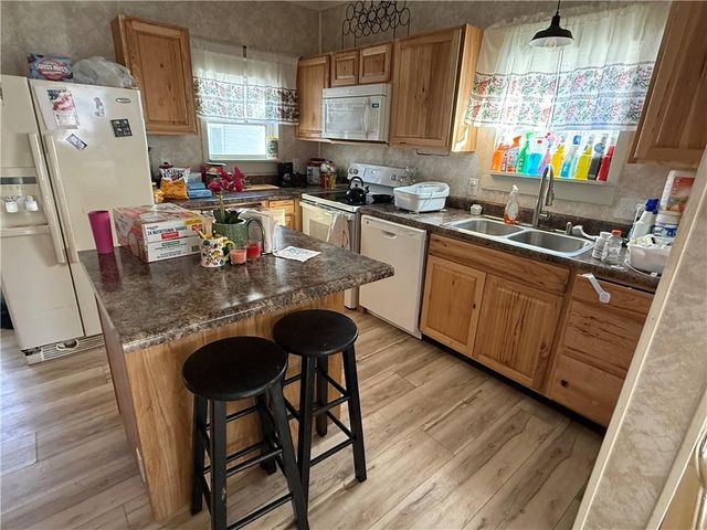 1314 W 5th Street, Coffeyville, KS 67337