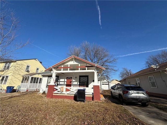 1314 W 5th Street, Coffeyville, KS 67337