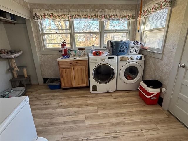 1314 W 5th Street, Coffeyville, KS 67337