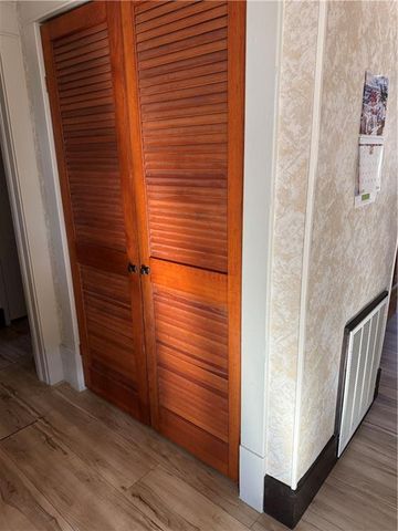 1314 W 5th Street, Coffeyville, KS 67337