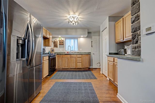 8152 S STATE Road, Goodrich Village, MI 48438