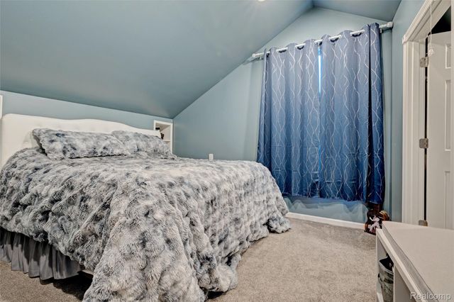 8152 S STATE Road, Goodrich Village, MI 48438