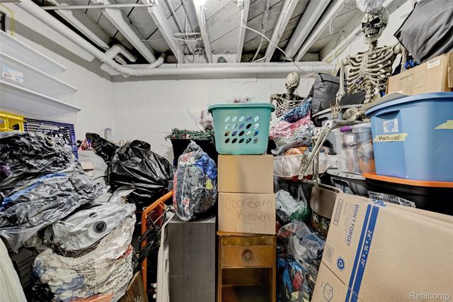 8152 S STATE Road, Goodrich Village, MI 48438