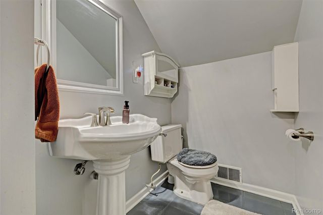 8152 S STATE Road, Goodrich Village, MI 48438