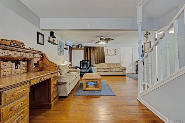 8152 S STATE Road, Goodrich Village, MI 48438