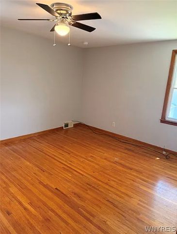 39 Hartwell Road, Buffalo, NY 14216
