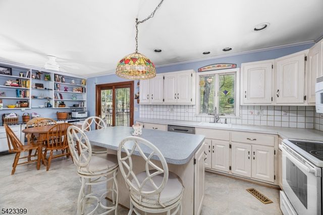 31 Lounsberry Hollow Rd, Vernon Twp., NJ 07461