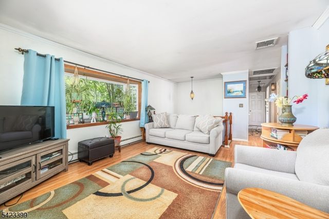 31 Lounsberry Hollow Rd, Vernon Twp., NJ 07461