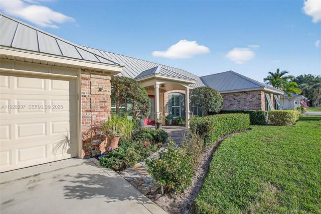 3804 SE Fairway E, Stuart, FL 34997