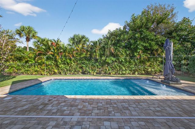 3804 SE Fairway E, Stuart, FL 34997