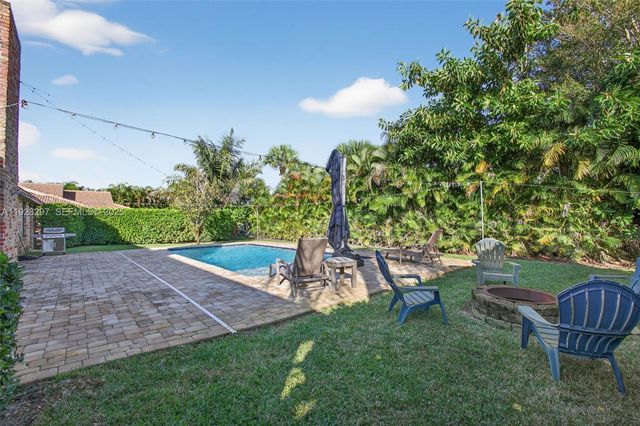 3804 SE Fairway E, Stuart, FL 34997