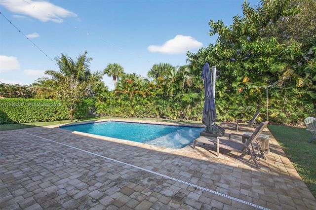 3804 SE Fairway E, Stuart, FL 34997