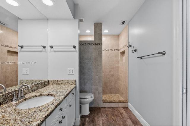 3804 SE Fairway E, Stuart, FL 34997