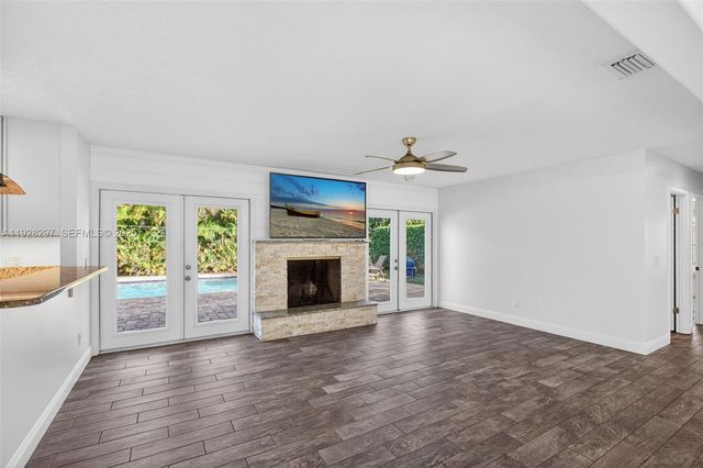 3804 SE Fairway E, Stuart, FL 34997