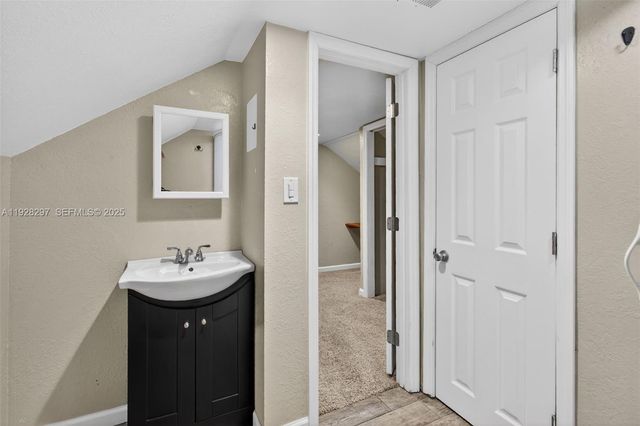 3804 SE Fairway E, Stuart, FL 34997