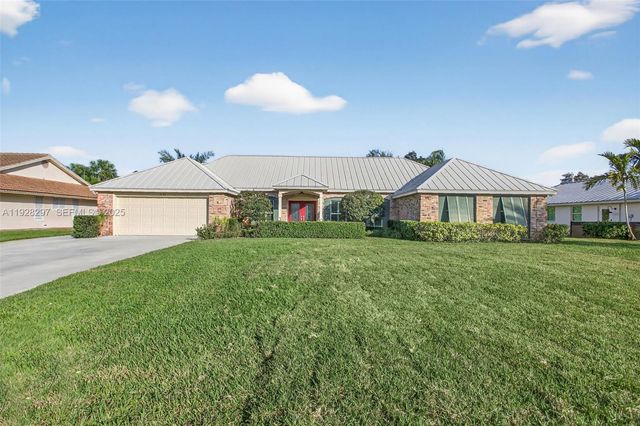 3804 SE Fairway E, Stuart, FL 34997