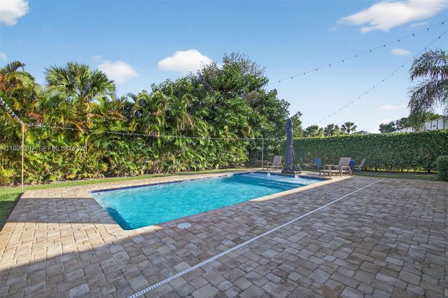 3804 SE Fairway E, Stuart, FL 34997