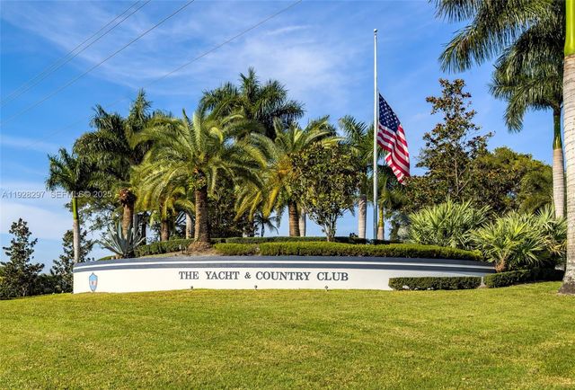 3804 SE Fairway E, Stuart, FL 34997