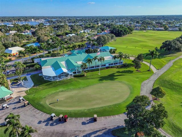 3804 SE Fairway E, Stuart, FL 34997