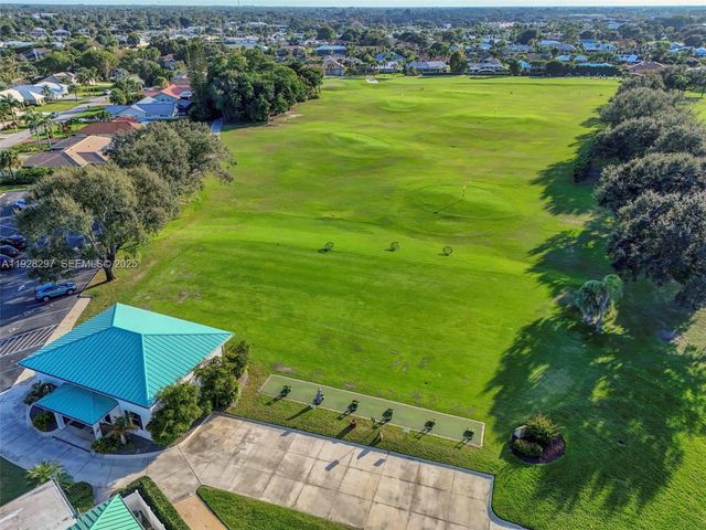 3804 SE Fairway E, Stuart, FL 34997