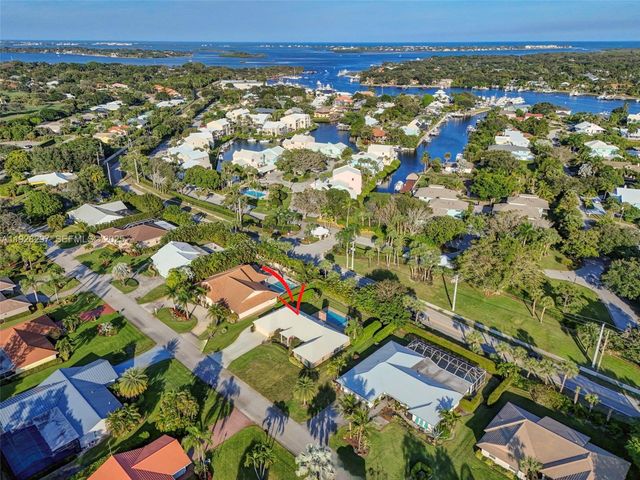 3804 SE Fairway E, Stuart, FL 34997