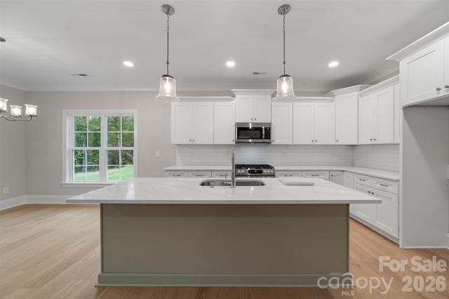 261 Avian Lane, Winston Salem, NC 27127