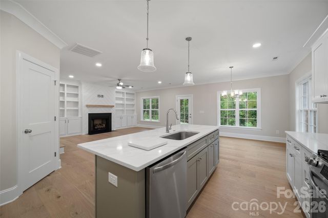 261 Avian Lane, Winston Salem, NC 27127