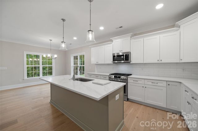261 Avian Lane, Winston Salem, NC 27127
